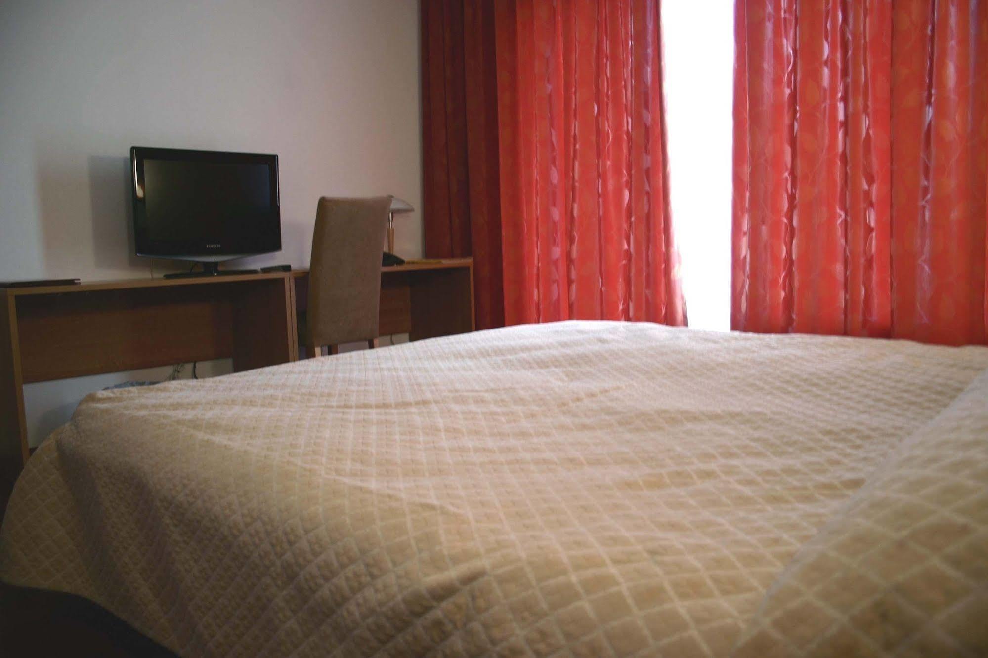 טרטו Raadimoisa Hotell מראה חיצוני תמונה