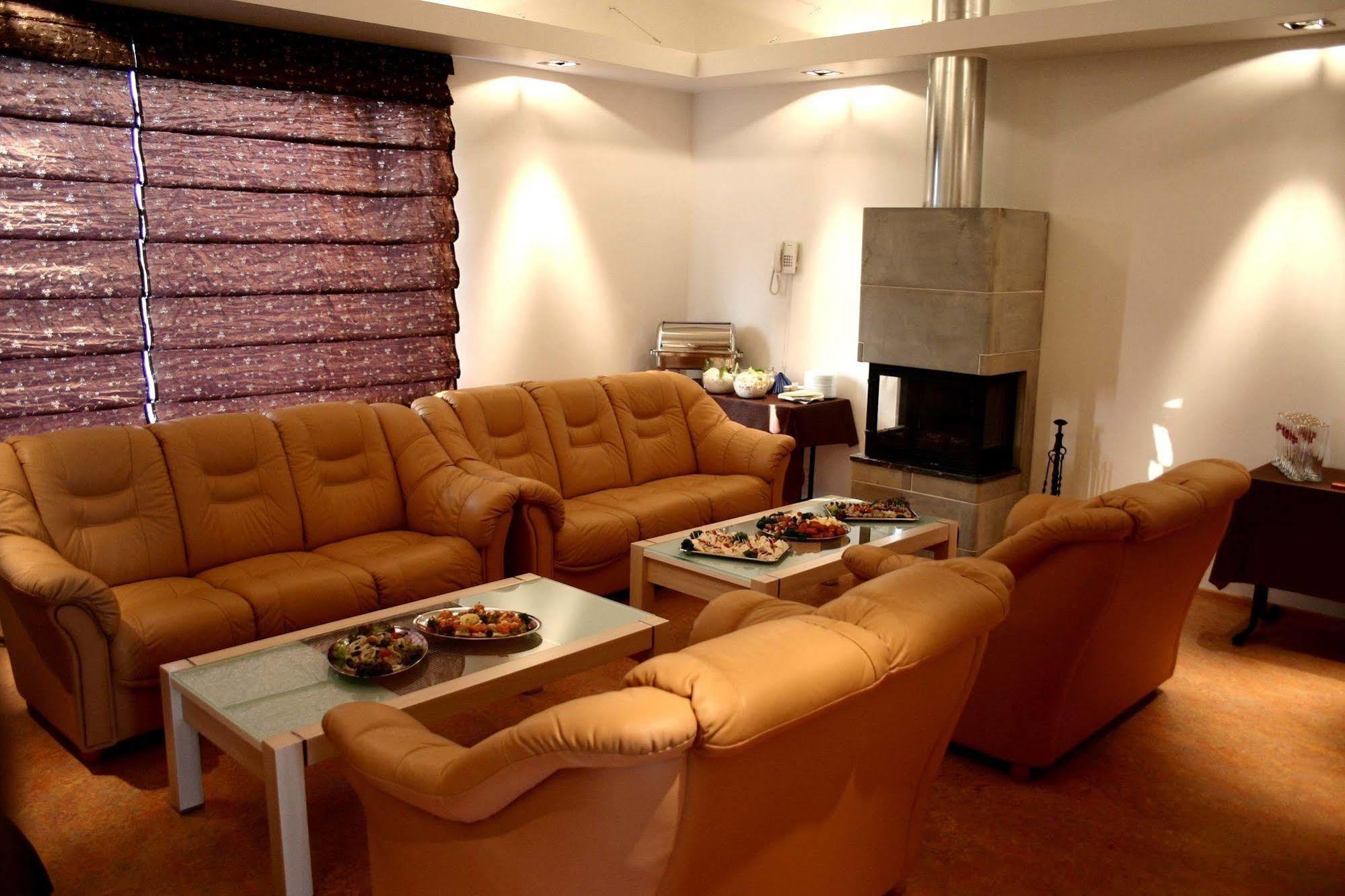טרטו Raadimoisa Hotell מראה חיצוני תמונה